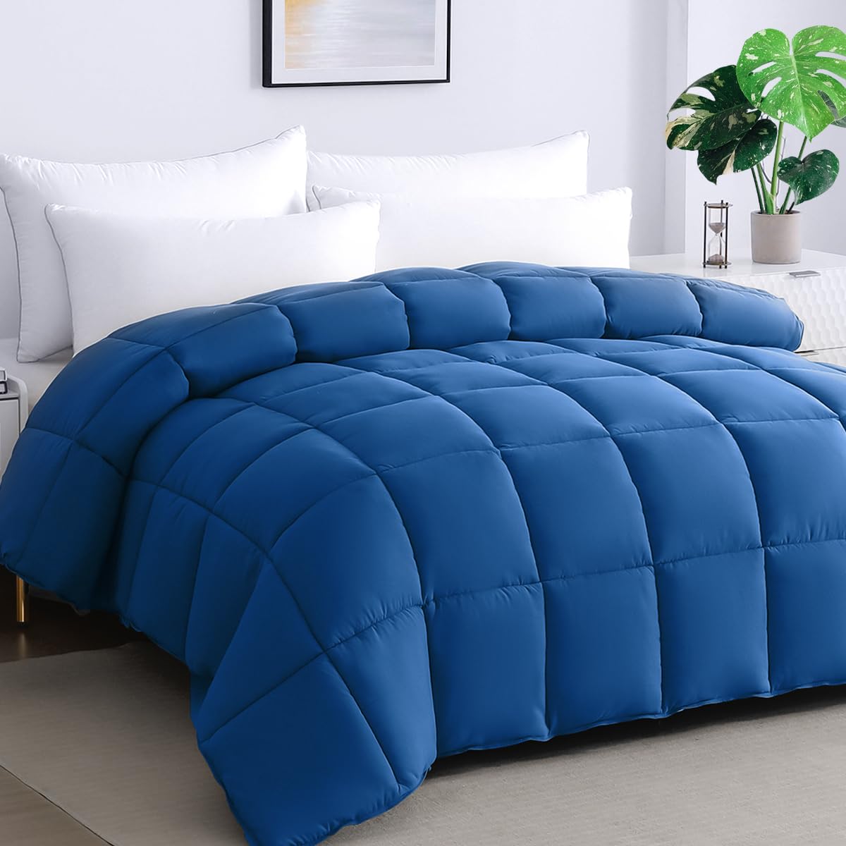 STWIENER Alaskan King Microfiber Comforter