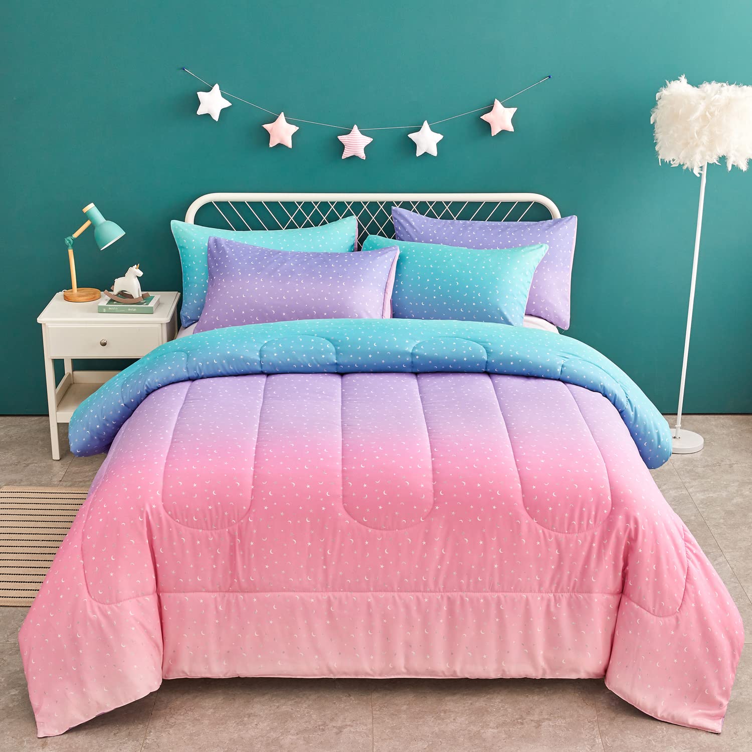 Yogeneg Rainbow Metallic Comforter