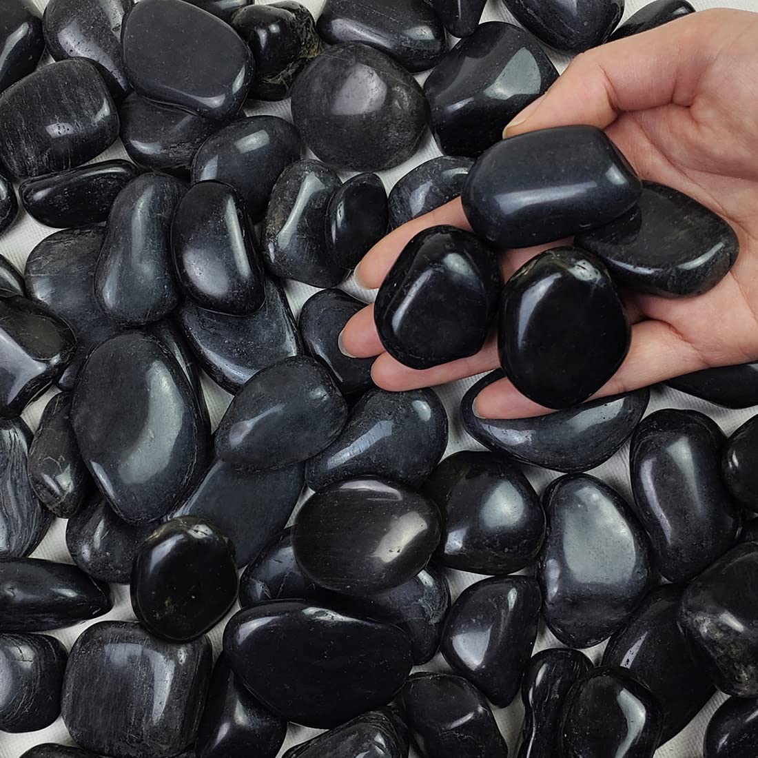 Polished Black River Rocks (1-2 inch)
