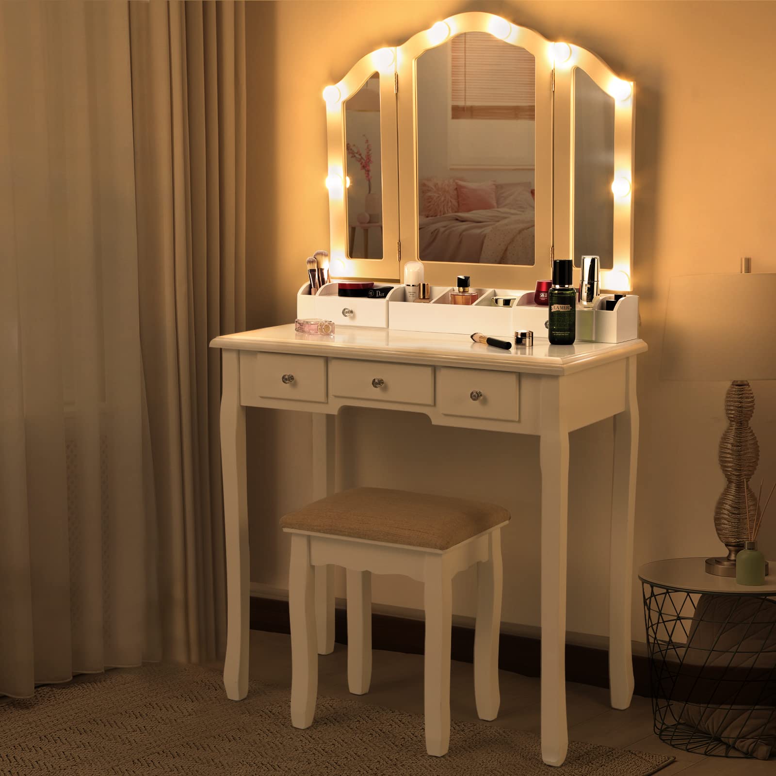 Tri-Folding Vanity Table with Lights