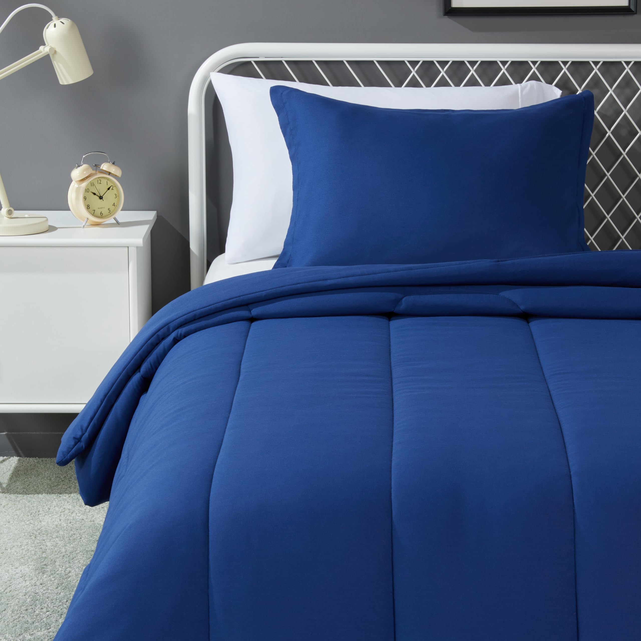 Amazon Basics 2‑Piece Soft Microfiber Kid's Comforter and Pillow Sham Set, Twin