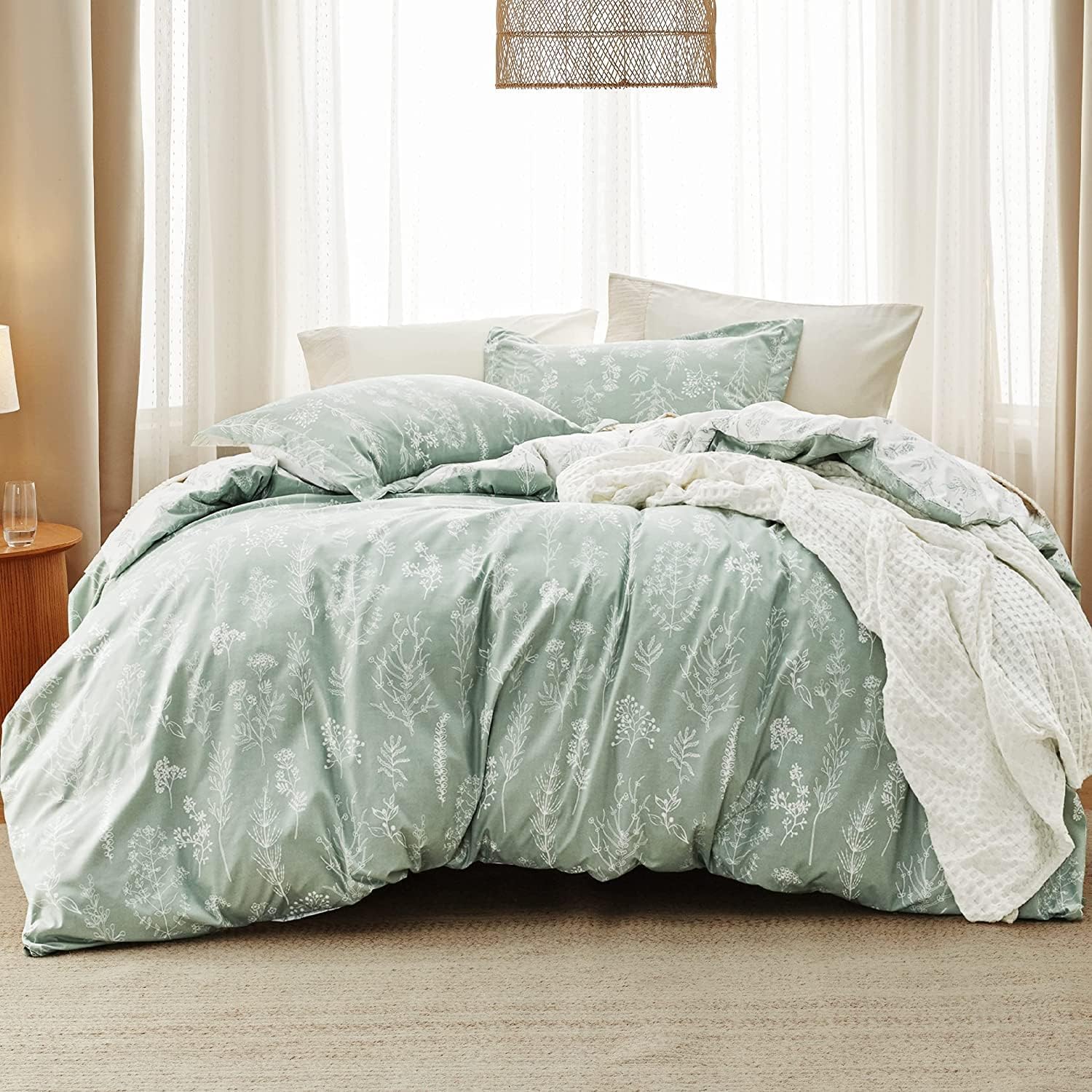Bedsure Sage Green Reversible Comforter Set