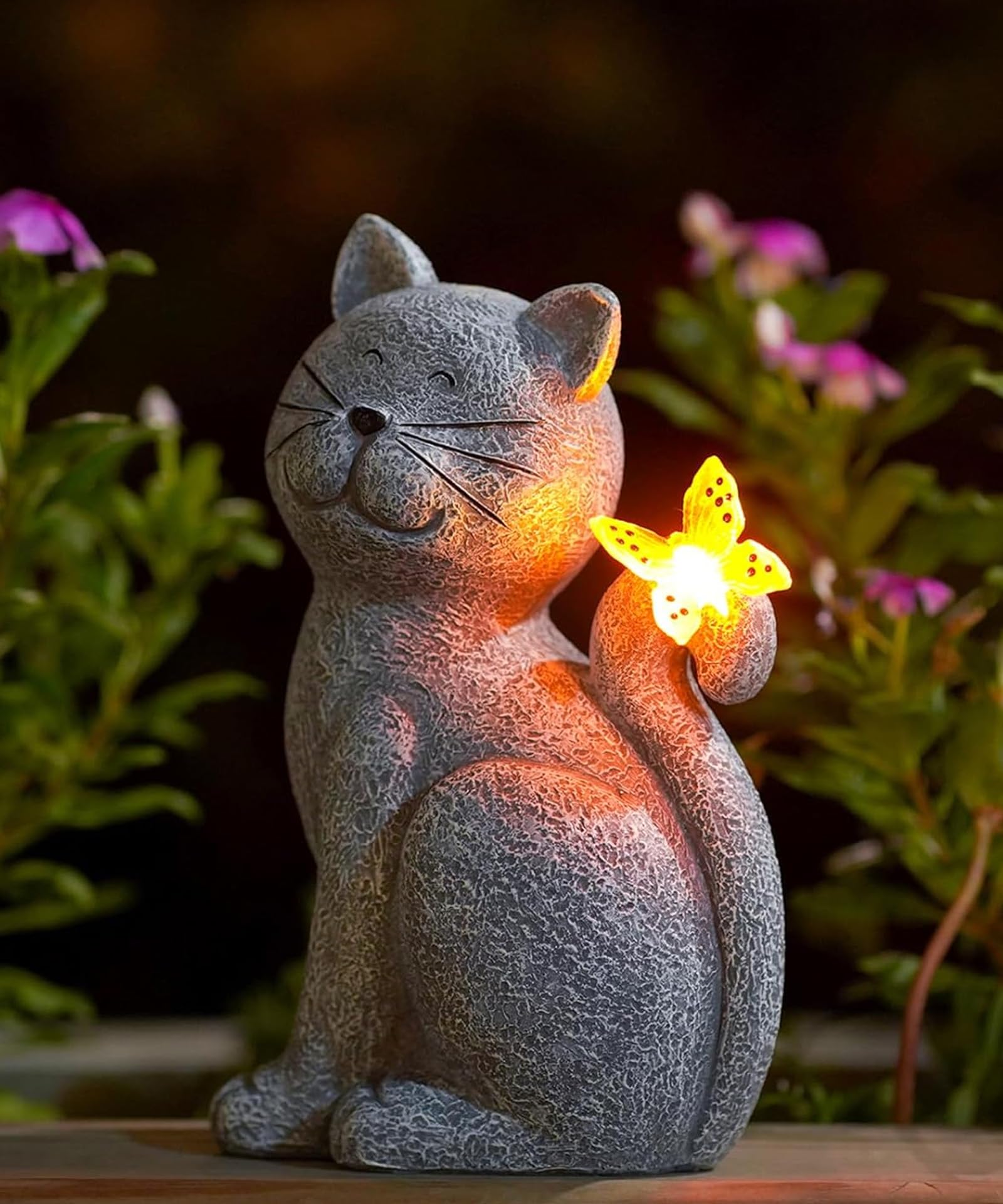 Nacome cat solar garden statue