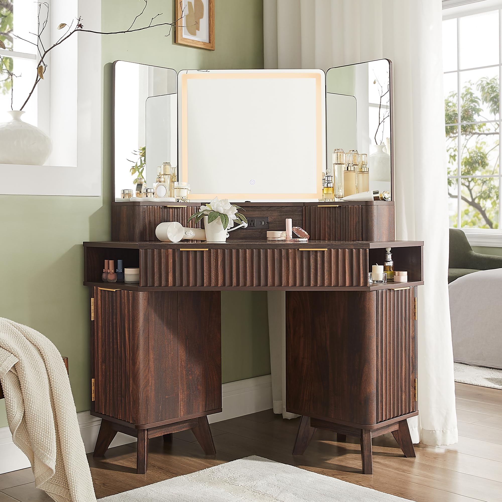 T4TREAM Fluted Vanity with Glass Top